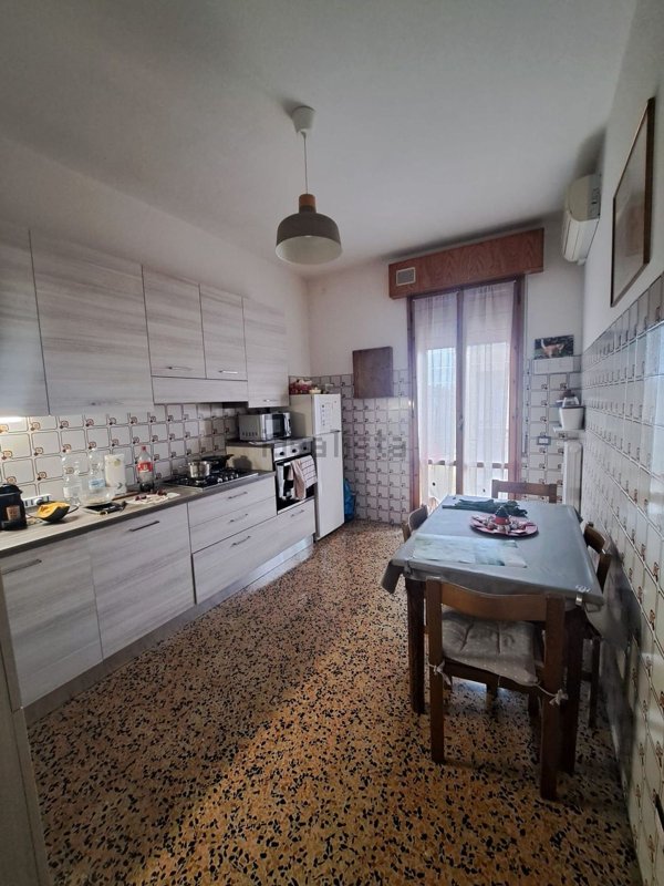 appartamento in affitto a Modena in zona Amendola