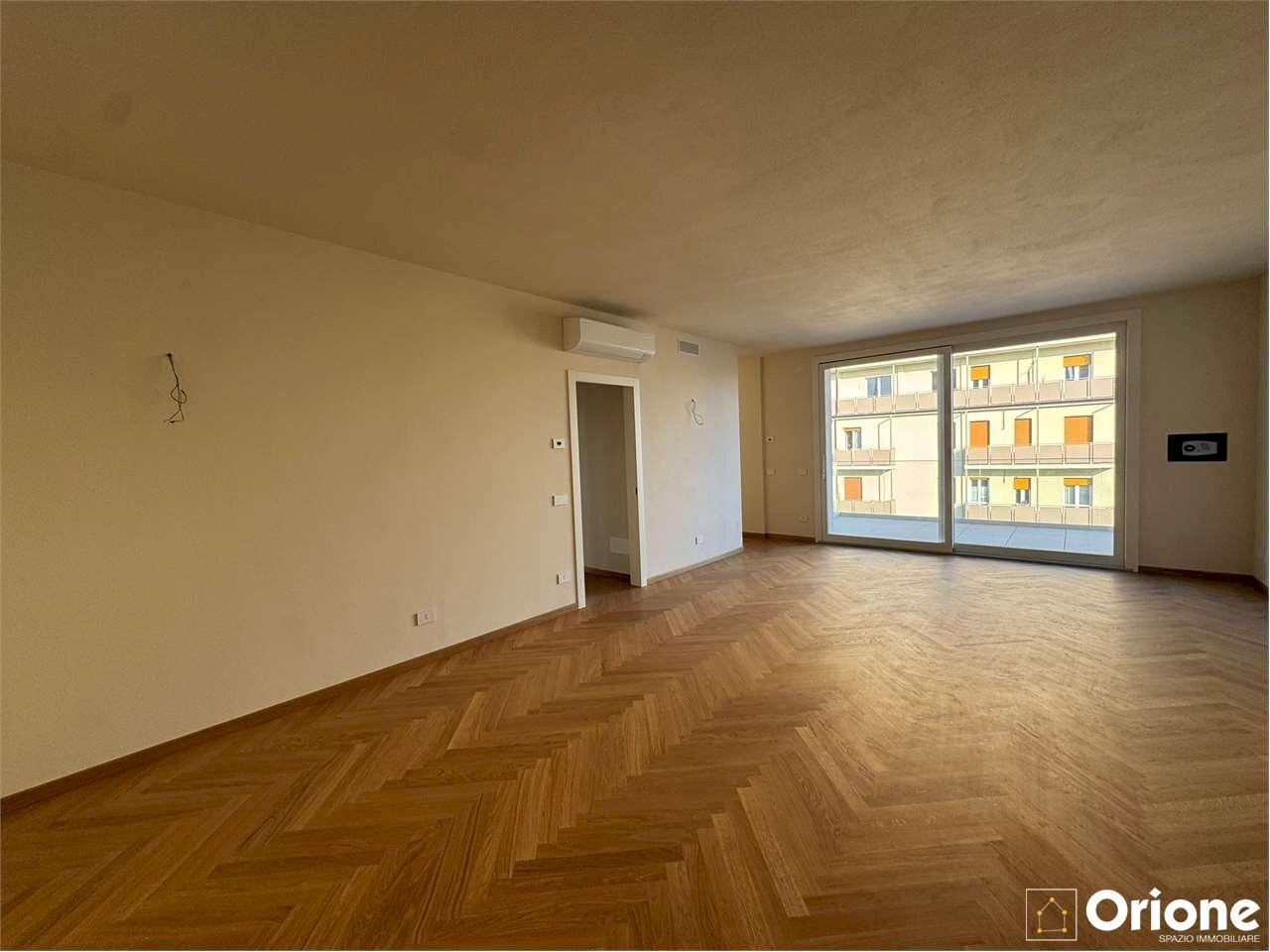 appartamento in affitto a Modena in zona Centro Storico