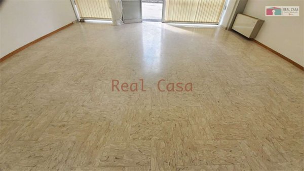 negozio in affitto a Modena in zona Madonnina / Quattro Ville