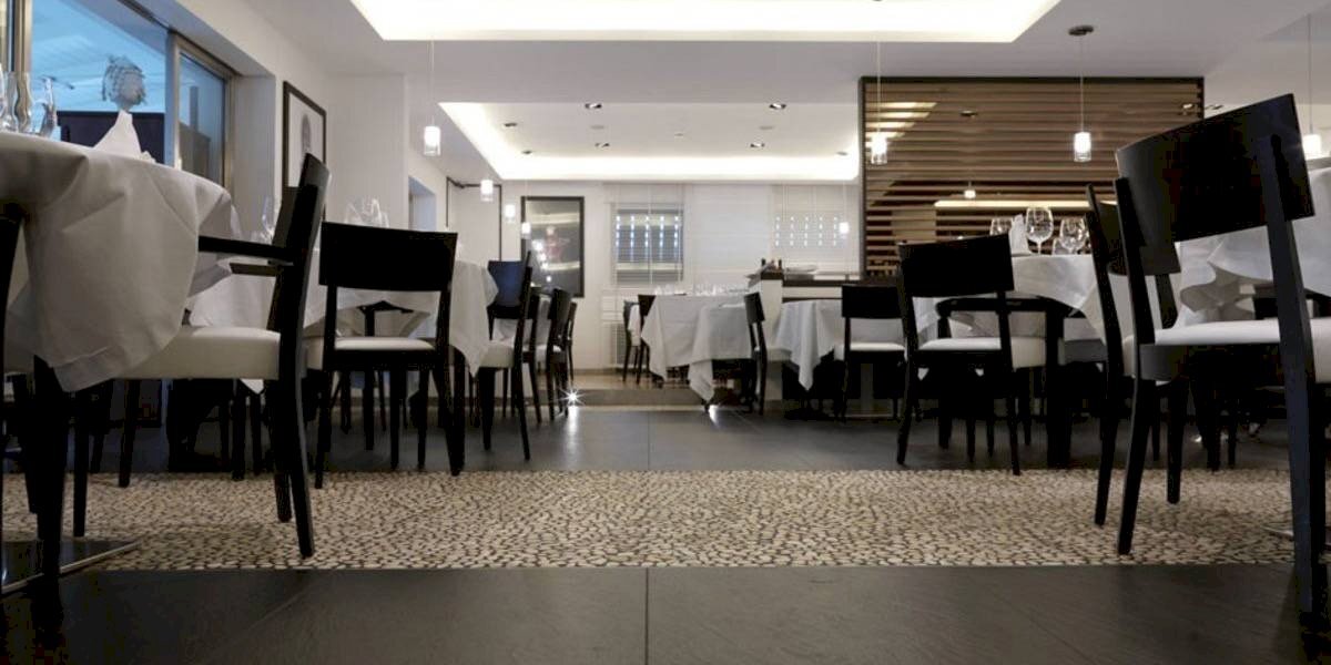 negozio in affitto a Modena