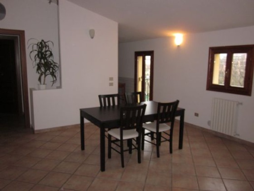 appartamento in affitto a Modena in zona Madonnina / Quattro Ville