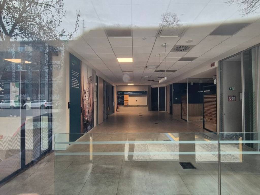 negozio in affitto a Modena in zona Madonnina / Quattro Ville