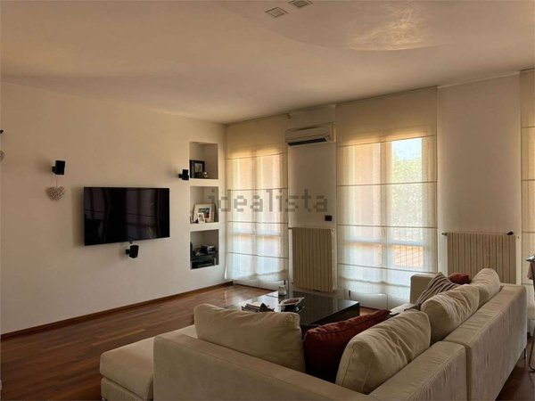 appartamento in affitto a Modena in zona Centro Storico