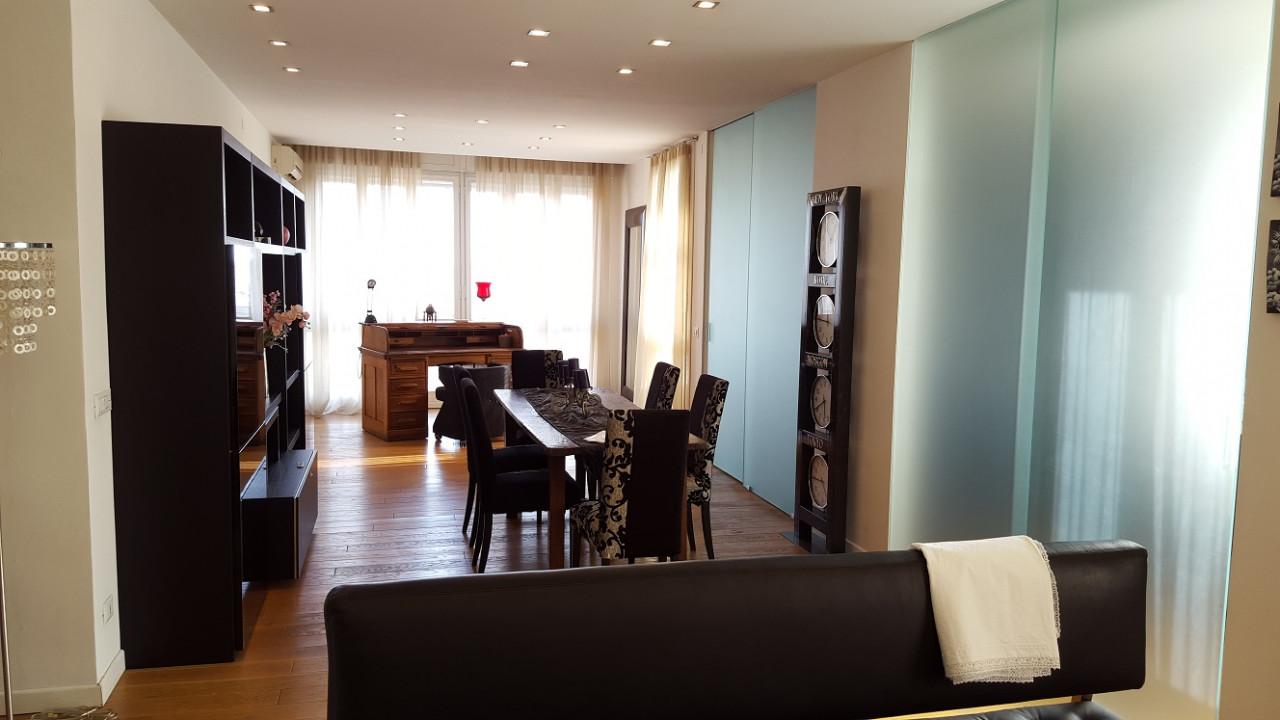 appartamento in affitto a Modena in zona Centro Storico