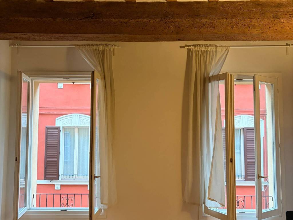 appartamento in affitto a Modena in zona Centro Storico