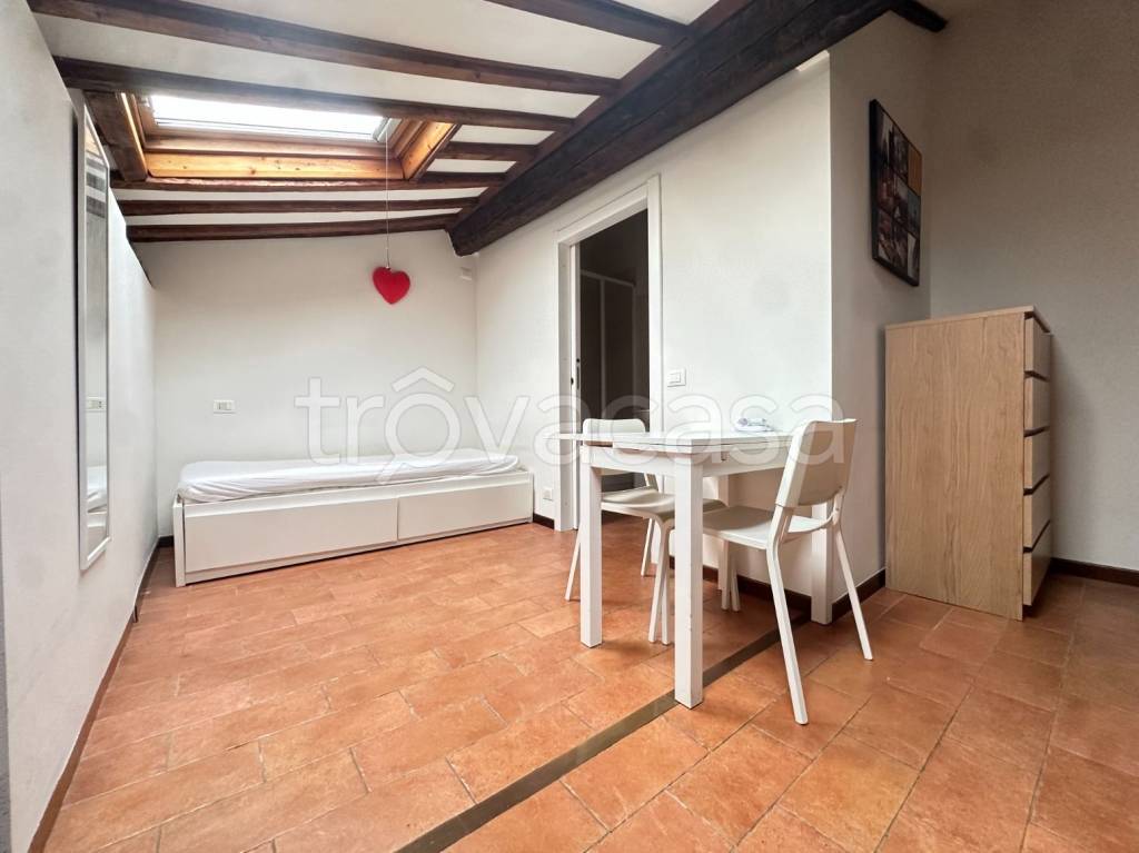 appartamento in affitto a Modena in zona Centro Storico