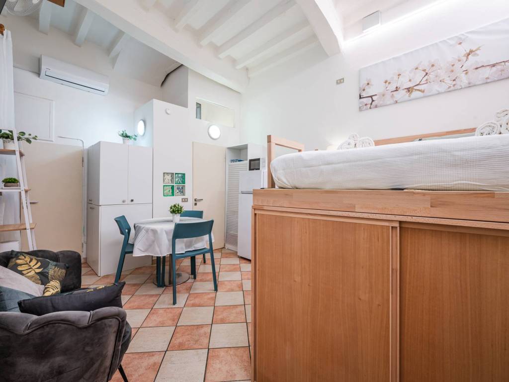 appartamento in affitto a Modena in zona Centro Storico