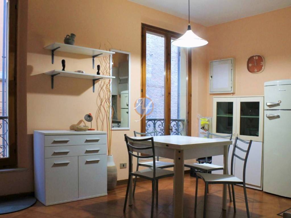 appartamento in affitto a Modena in zona Centro Storico
