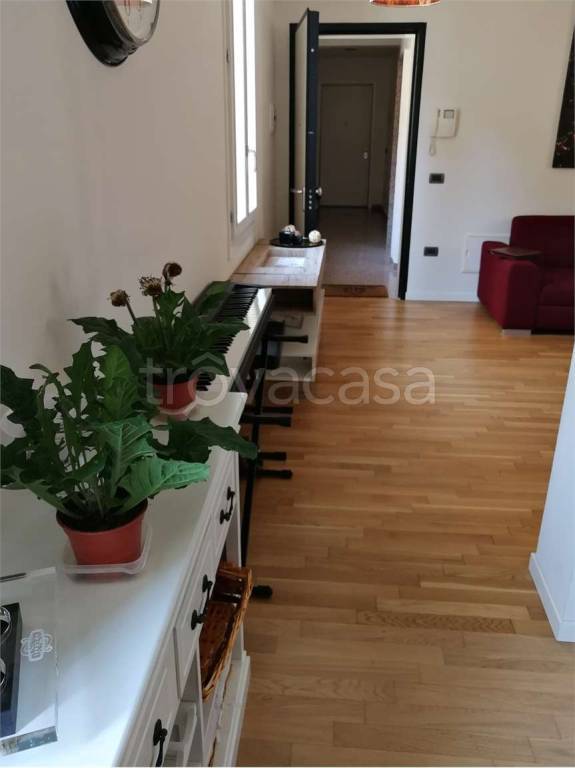 appartamento in affitto a Modena in zona Centro Storico