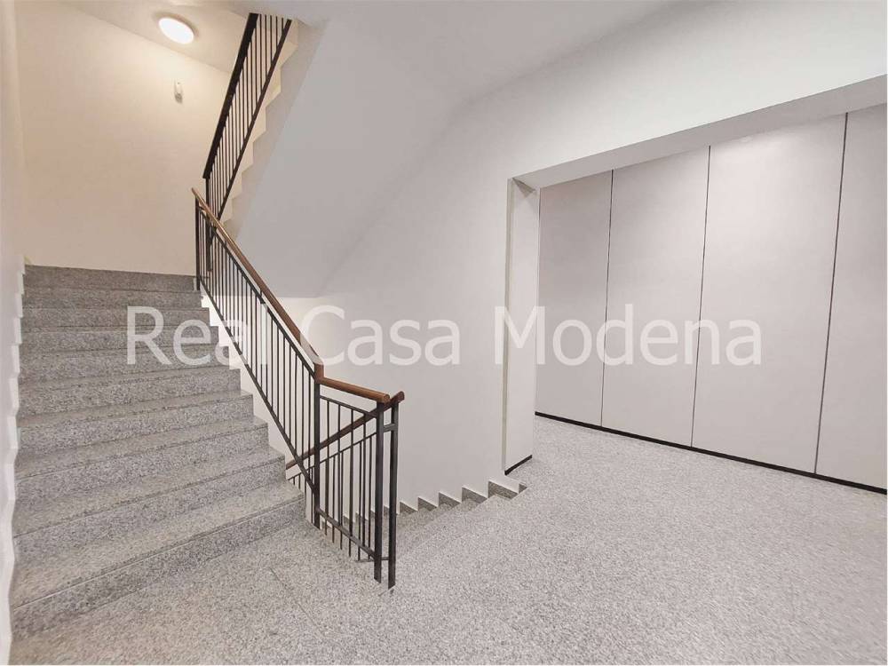 ufficio in affitto a Modena in zona San Faustino