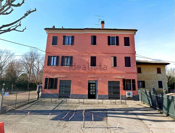 locale commerciale in affitto a Modena in zona San Faustino