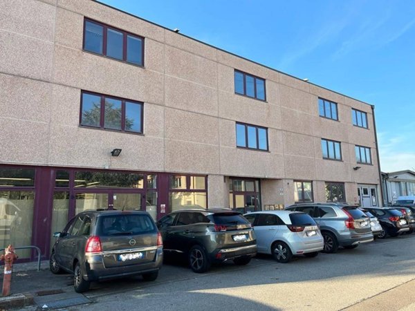 ufficio in affitto a Modena in zona Crocetta