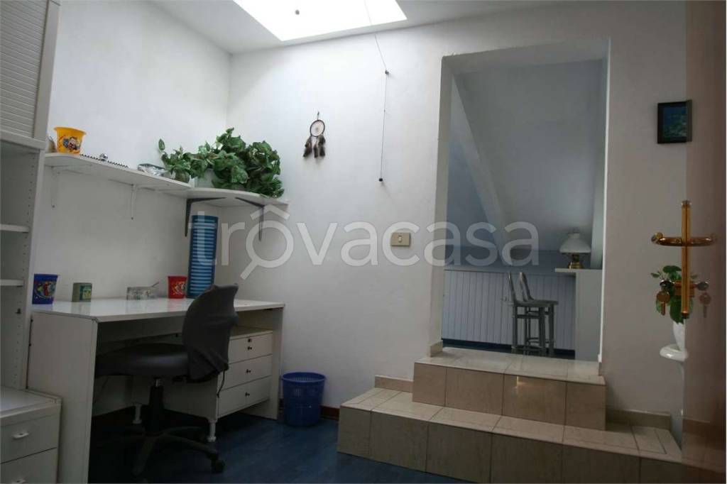 appartamento in affitto a Modena in zona Villanova