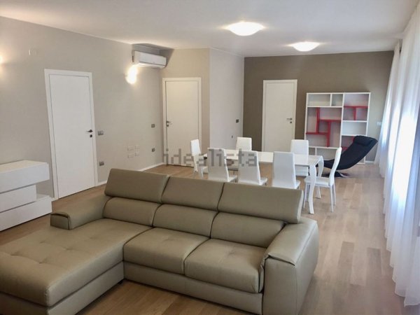 appartamento in affitto a Modena in zona Centro Storico