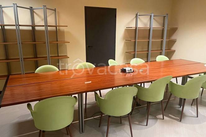 ufficio in affitto a Modena in zona Madonnina / Quattro Ville