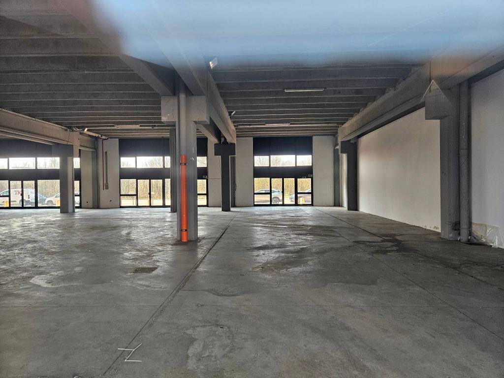 locale commerciale in affitto a Modena in zona Baggiovara