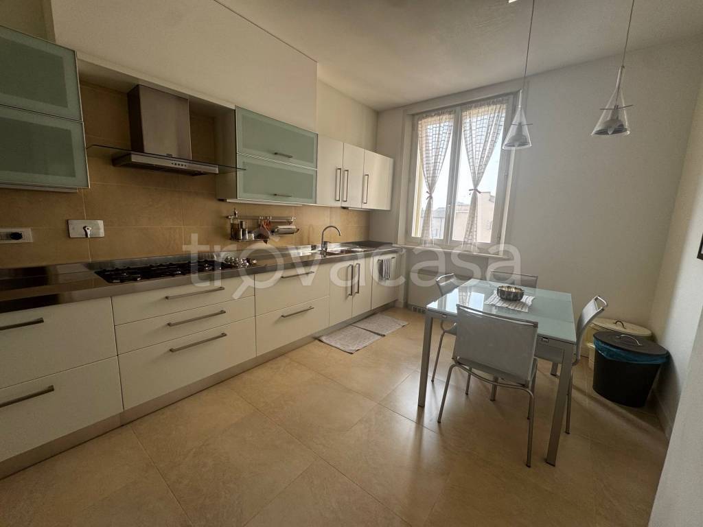 appartamento in affitto a Modena in zona Centro Storico