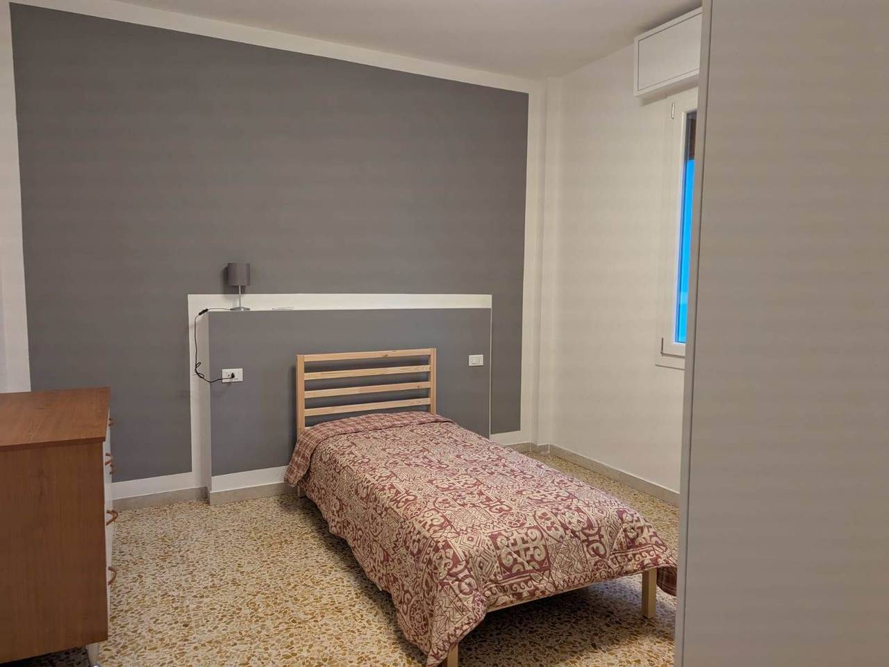 negozio in affitto a Modena in zona Crocetta