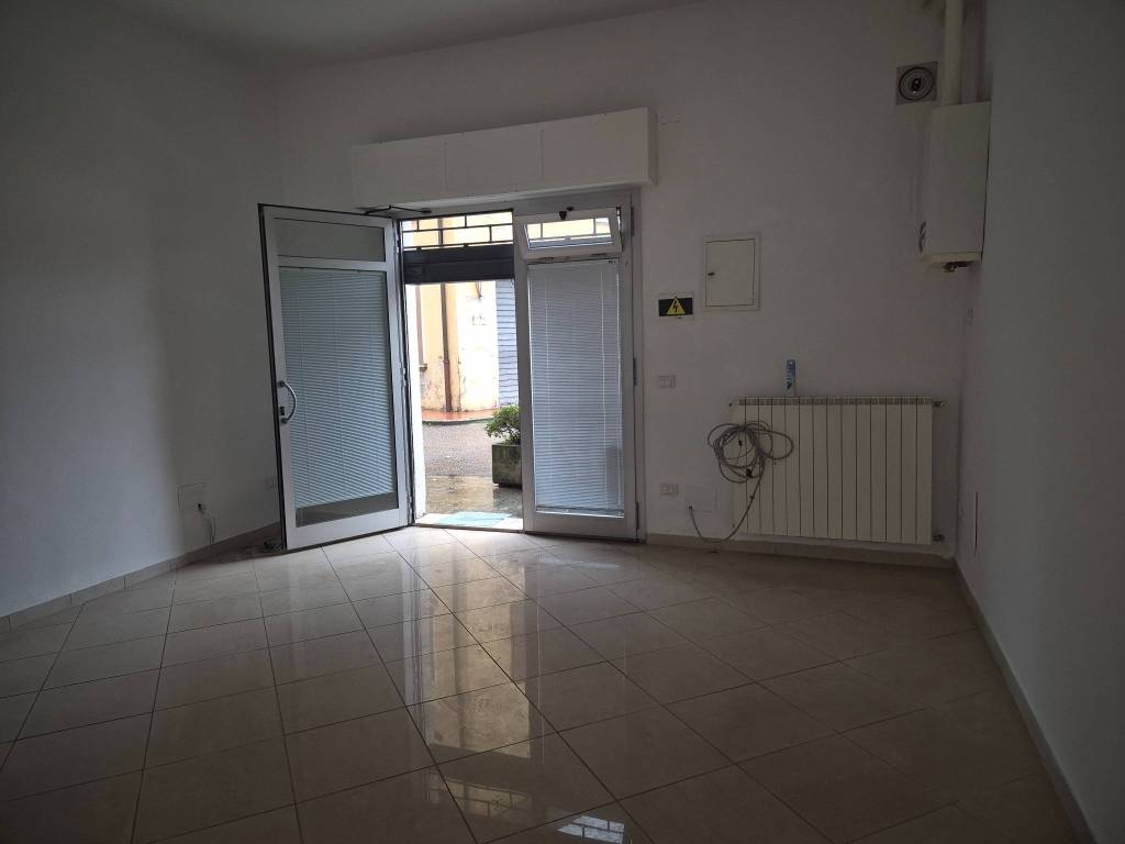 negozio in affitto a Modena in zona Sant'Agnese