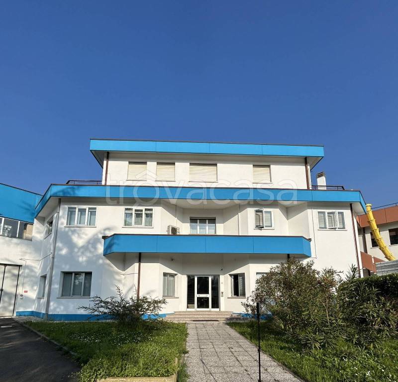 ufficio in affitto a Modena in zona Cognento