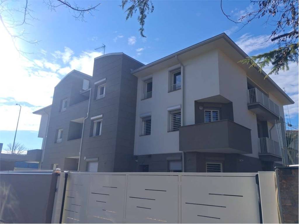 appartamento in affitto a Modena