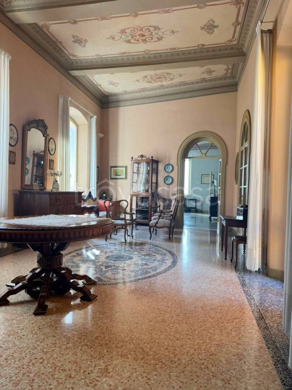 appartamento in affitto a Modena in zona Centro Storico