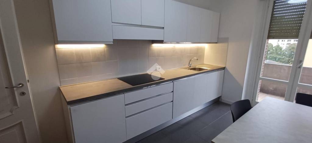 appartamento in affitto a Modena in zona San Faustino