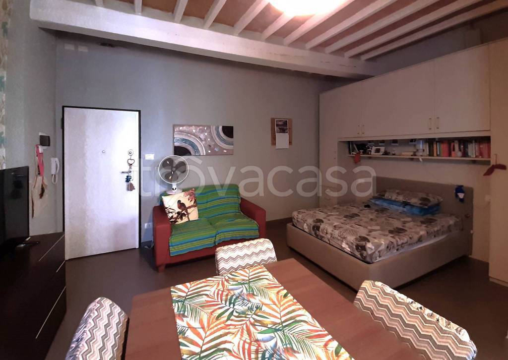 appartamento in affitto a Modena in zona Centro Storico