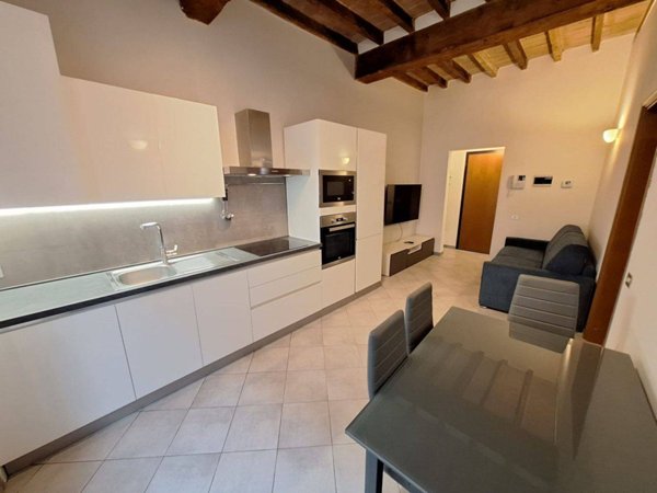 appartamento in affitto a Modena in zona Centro Storico