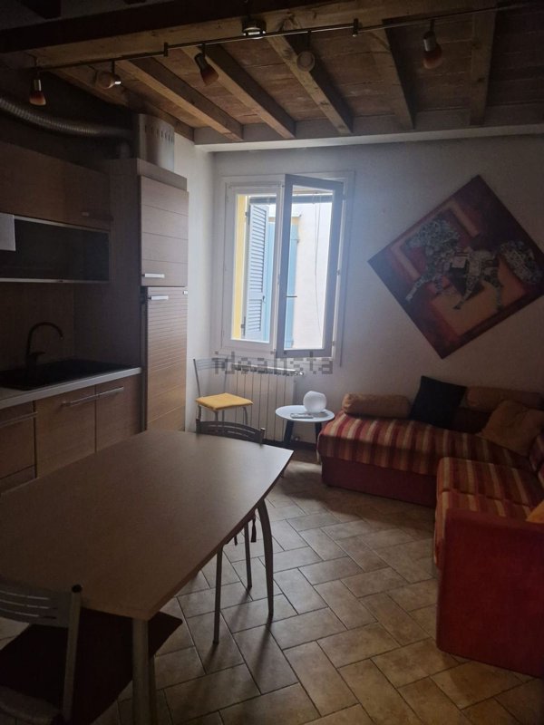 appartamento in affitto a Modena in zona Centro Storico