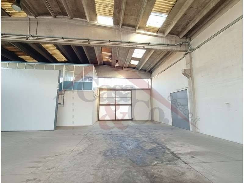 ufficio in affitto a Modena in zona San Damaso