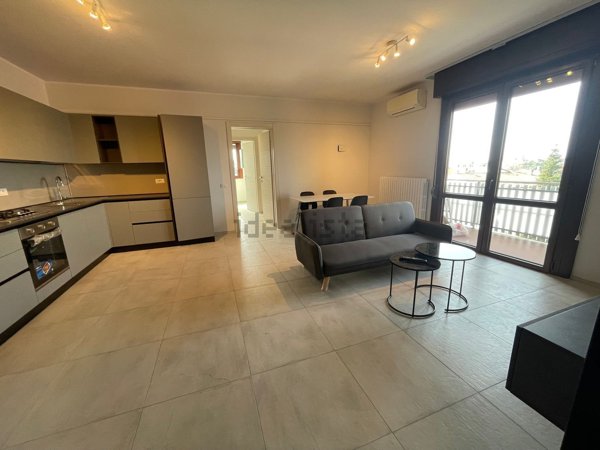 appartamento in affitto a Modena in zona Amendola