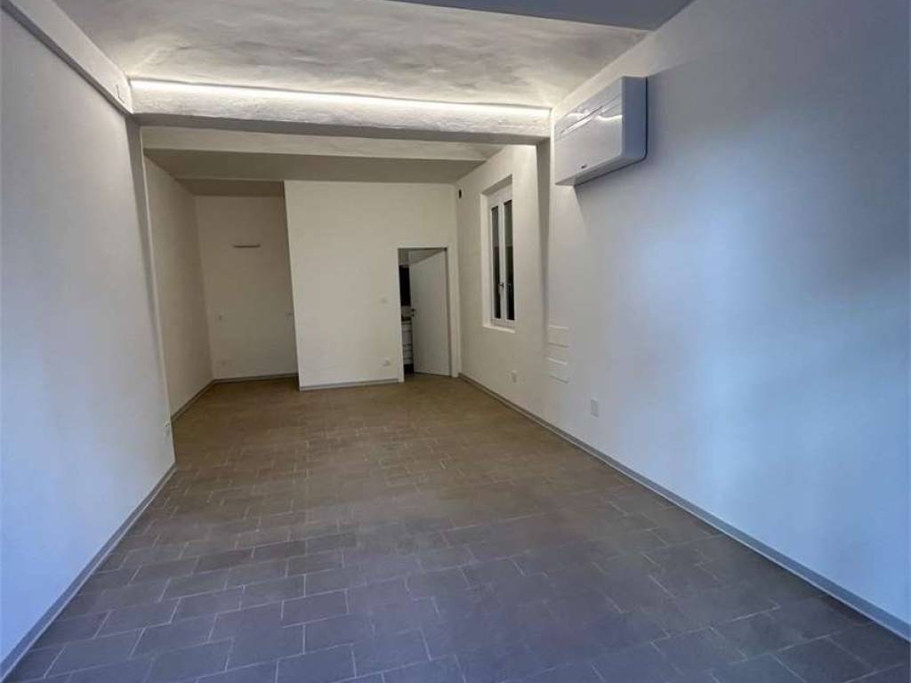 negozio in affitto a Modena in zona Sant'Agnese