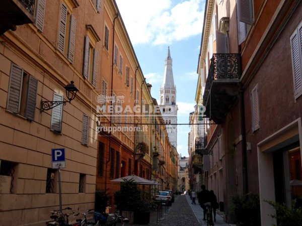 appartamento in affitto a Modena in zona Centro Storico