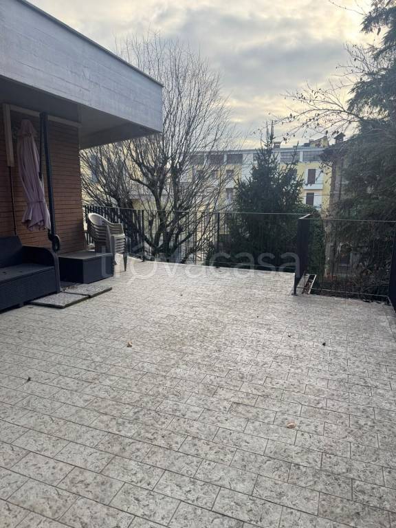 appartamento in affitto a Modena