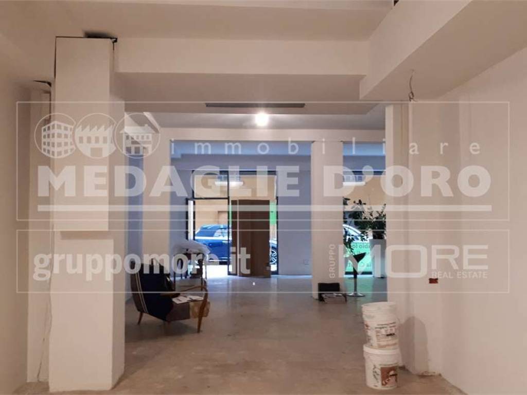 negozio in affitto a Modena in zona Centro Storico