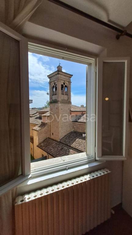 appartamento in affitto a Modena in zona Centro Storico
