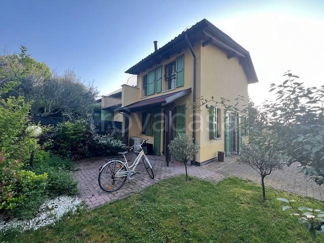 casa indipendente in affitto a Modena