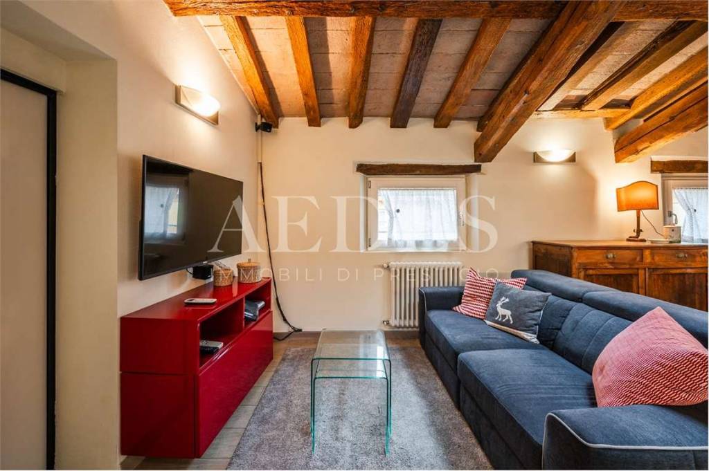 appartamento in affitto a Modena in zona Centro Storico