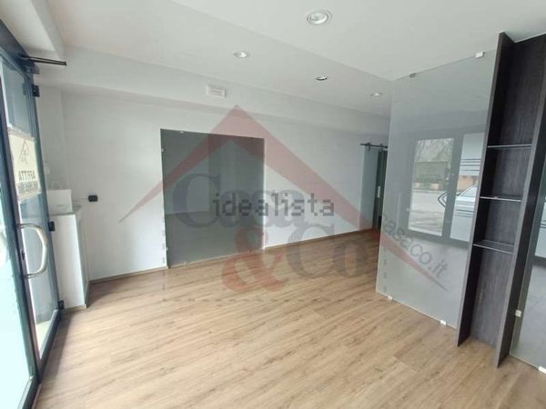 negozio in affitto a Modena in zona Sant'Agnese