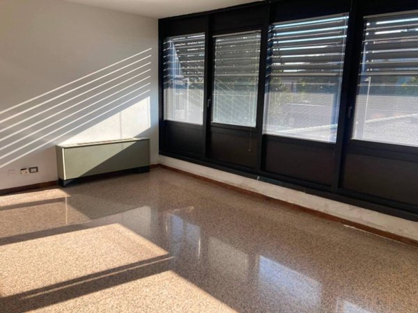 ufficio in affitto a Modena in zona Buon Pastore