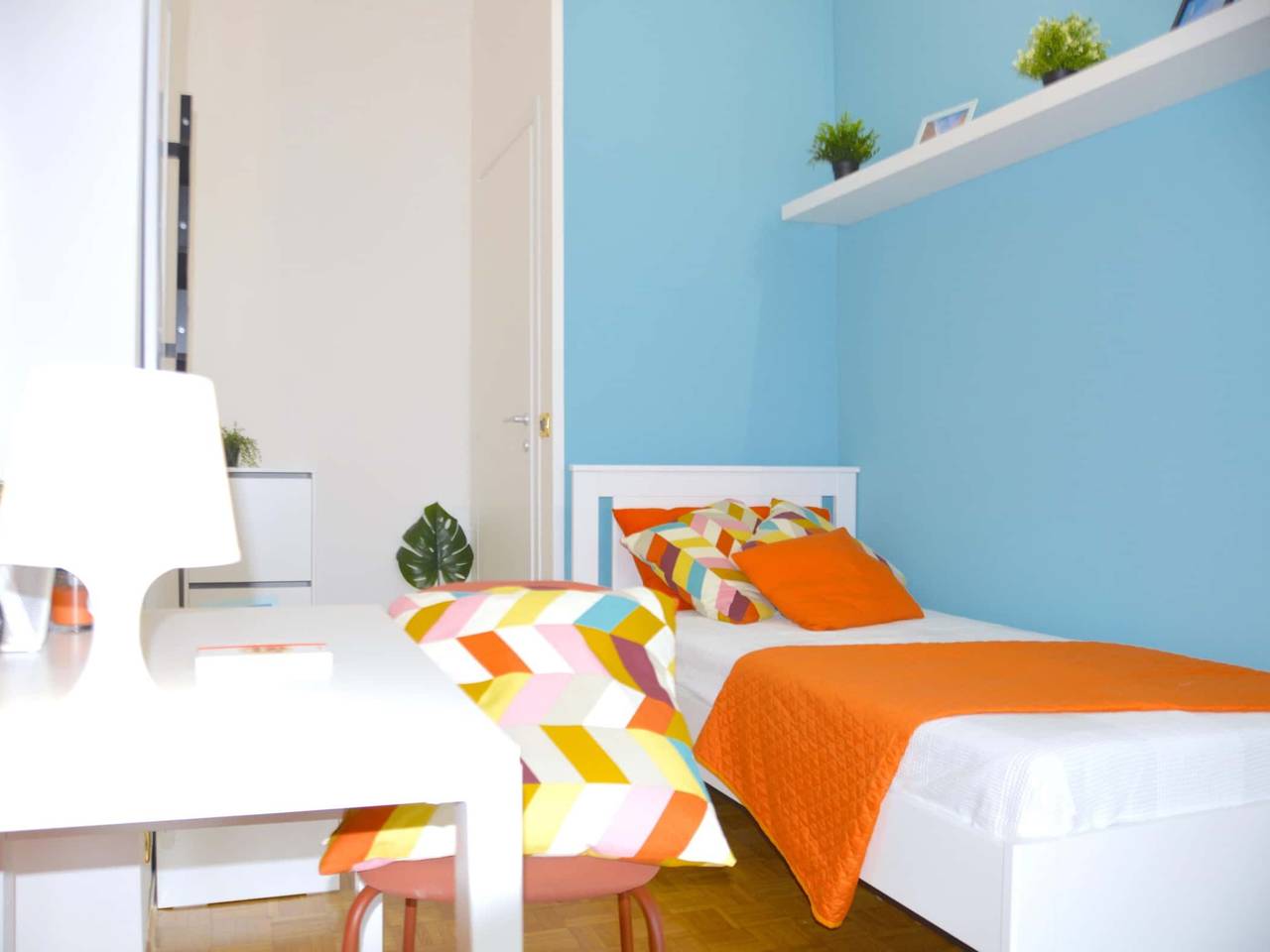 negozio in affitto a Modena in zona San Faustino