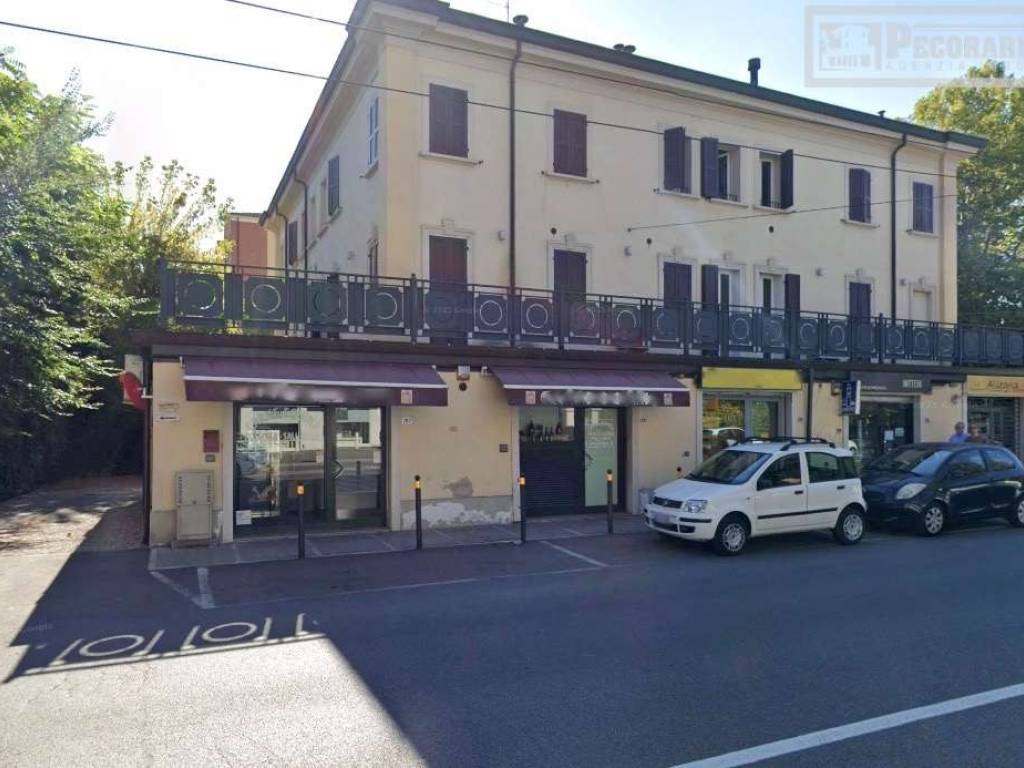 negozio in affitto a Modena in zona Crocetta