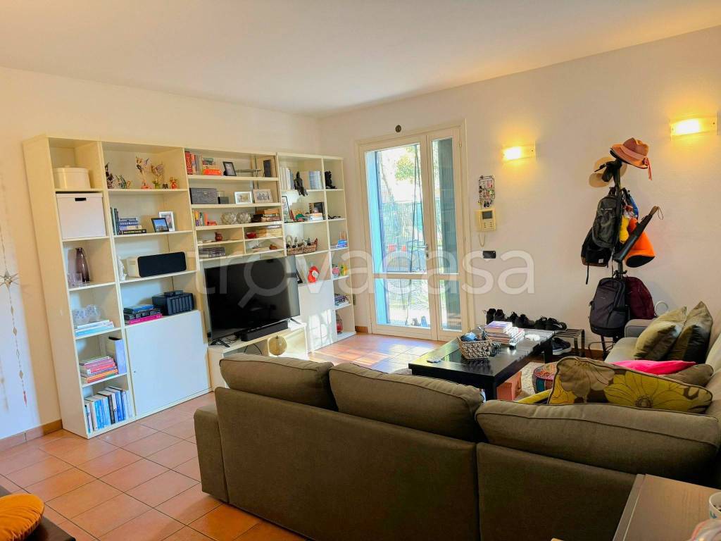 appartamento in affitto a Modena in zona Amendola