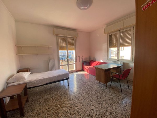 camera singola in affitto a Modena in zona Crocetta