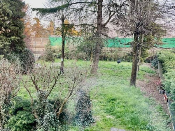 appartamento in affitto a Modena in zona Crocetta