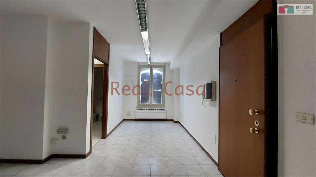 ufficio in affitto a Modena in zona San Lazzaro / Modena Est