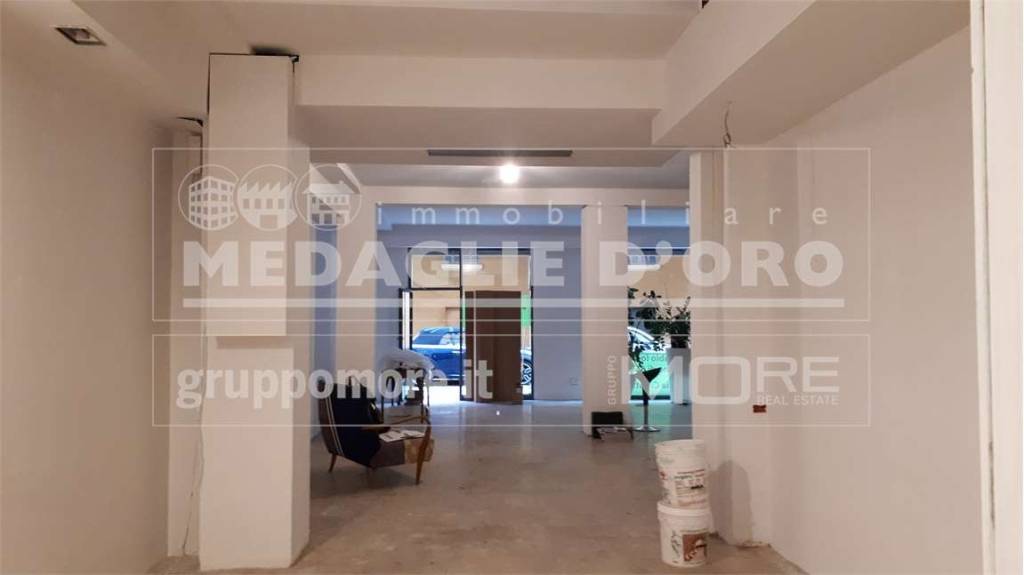 negozio in affitto a Modena in zona Centro Storico