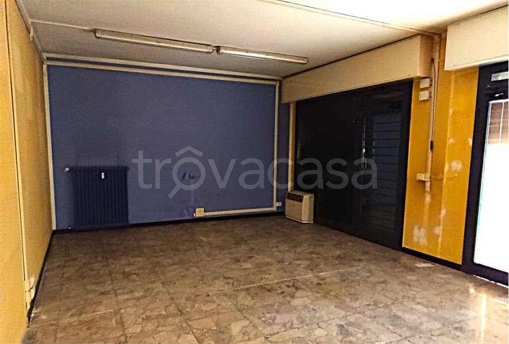 negozio in affitto a Modena in zona Sant'Agnese