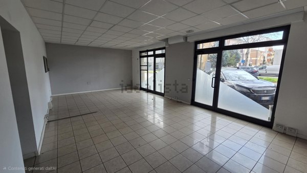 negozio in affitto a Modena in zona Buon Pastore